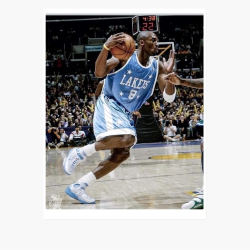 NEW!💯 KOBE BRYANT LOS ANGELES LAKERS FOUR 8.5x11 ULTRA GLOSSY POSTER SET!🤩